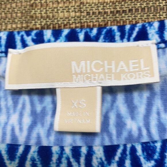 Michael Kors white and blue print mini dress - Picture 3 of 6